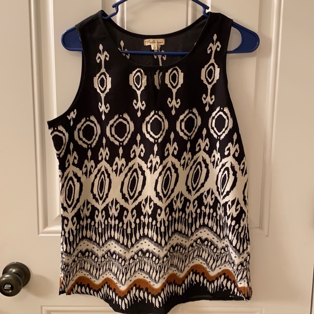 Women’s pull over top